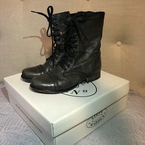 Size 6. Steve Madden grey leather combat boots